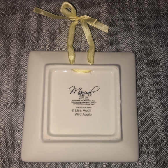 Lisa audit wild apple hanging wall plates. Also usable. - Picture 6 of 8